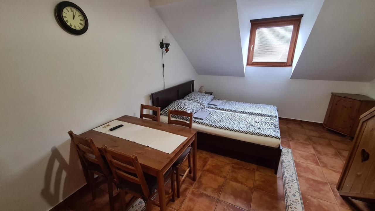 Gyulai Fürdö Apartman Dış mekan fotoğraf