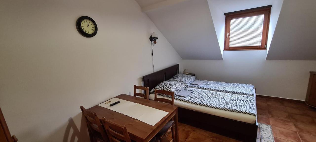 Gyulai Fürdö Apartman Dış mekan fotoğraf