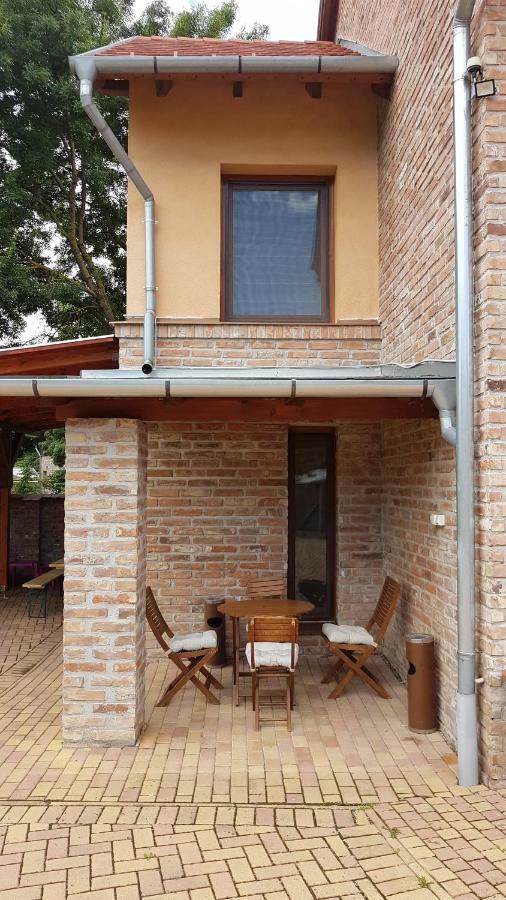 Gyulai Fürdö Apartman Dış mekan fotoğraf